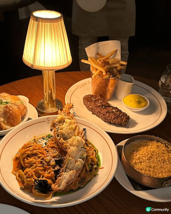 我是一位熱愛美食的人，喜歡發掘各地的美味料理，無論甜品、咖啡...