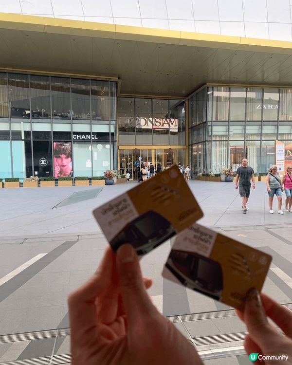 位於泰國的新商場🇹🇭個Foodcourt 裝修到猶如置身水上...