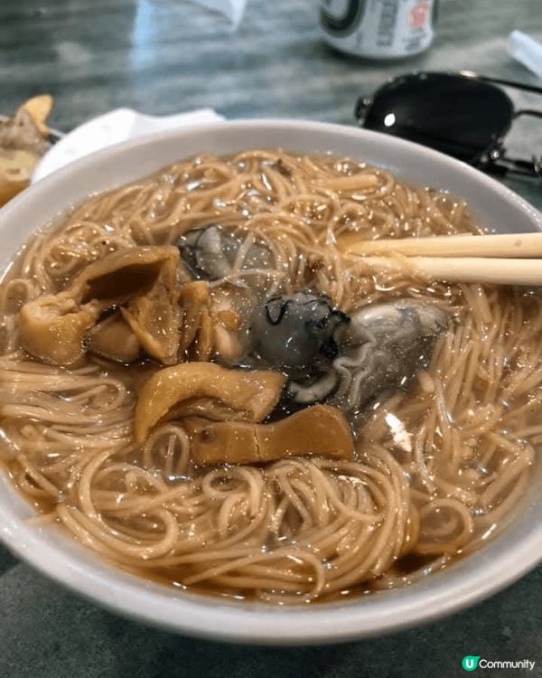 台北夜市多姿多彩，好多街頭小食，我試咗好多款台灣地道美食，絕...