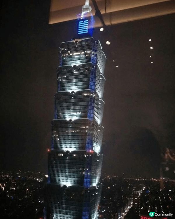 台北夜市多姿多彩，好多街頭小食，我試咗好多款台灣地道美食，絕...