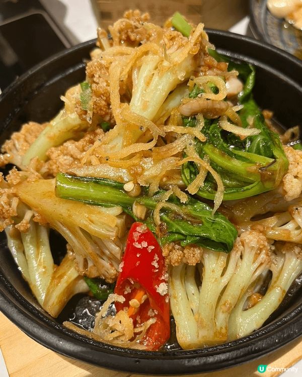 每次經過沙田新城市廣場的天天海南雞，都見到有人排隊嚟食，於是...