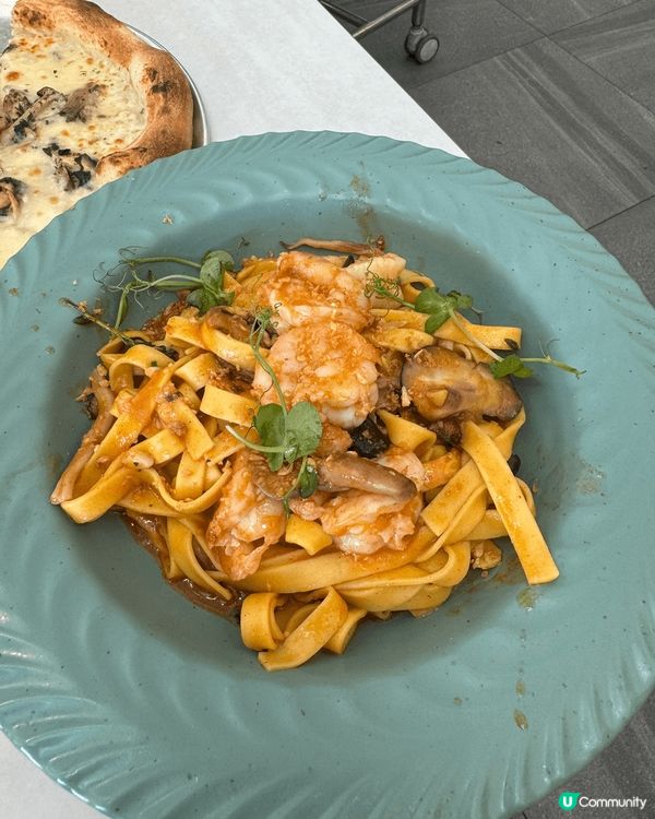 餐廳叫UURO 位於青衣城，同個靚媽去食lunch,估唔到又...