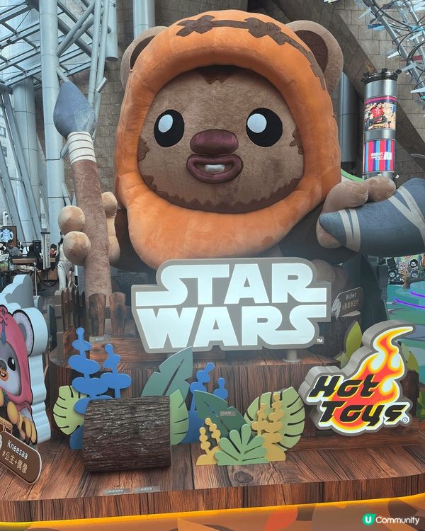 而家旺角朗豪坊舉行緊一個Star Wars展覽，仲有好多St...