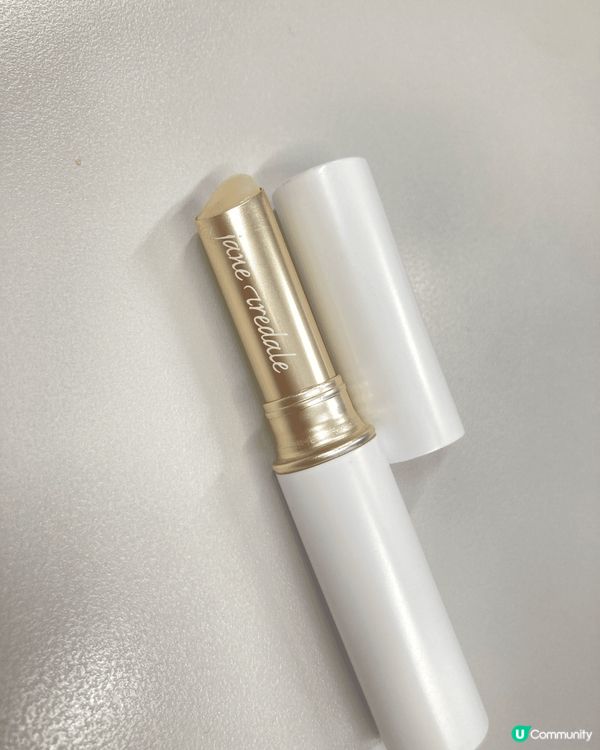 踏入夏天瞓覺夜晚經常開冷氣，睡醒一覺皮膚會很乾，所以睡前會搽...