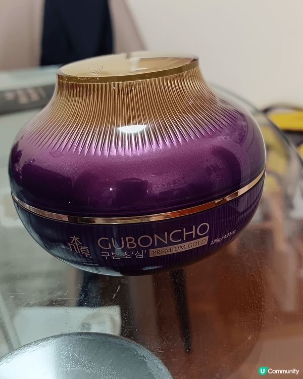 剛由韓國買回來，用過面膜超多水份，可敷埋頸還可以，日夜霜用後...