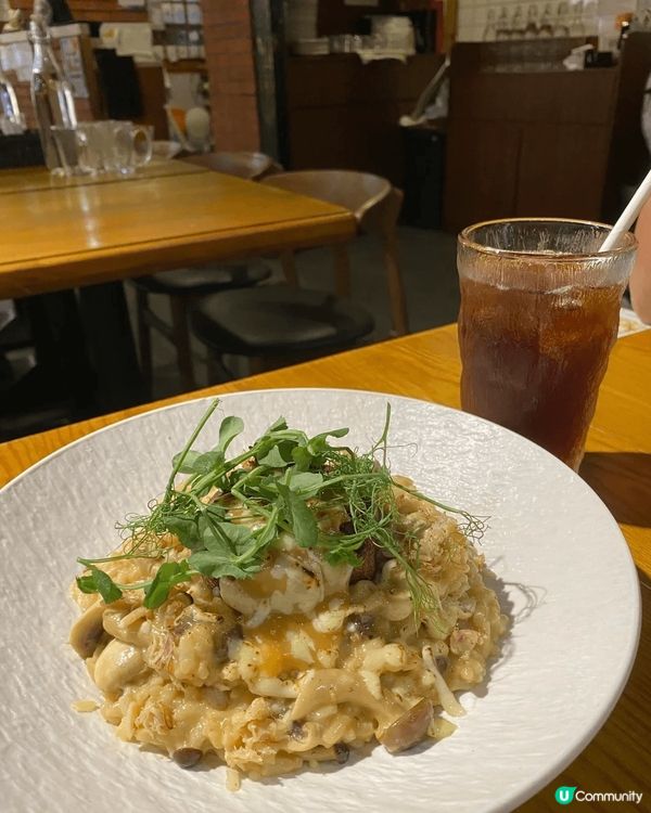 在海之戀 Donki 的上層發現了一間超方便的餐廳！🚶‍♂️...