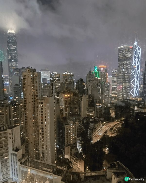 半山嘅宏基國際賓館，基本房weekdays連稅唔使500蚊一...