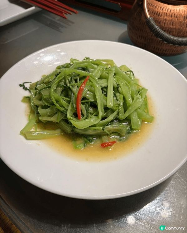 西九M+高級精緻中菜館。那裡的美景、美食和美妙的音響十分吸引...