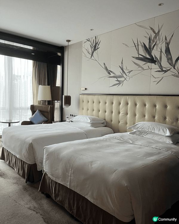 深圳大中華希爾頓酒店的房間雖然已開張有一些年份，但保養得仍十...