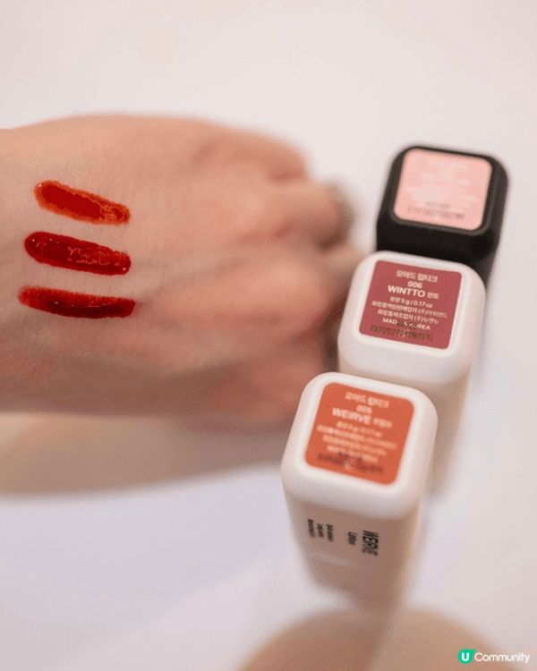 唔知有冇人同我一樣，成日唔記得帶唇膏出街，食完飯就冇咗個唇色...