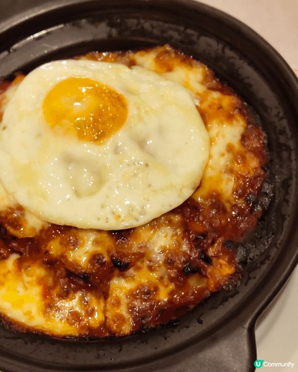 最近我去咗瑰麗冰室 (Holt's Café) 用餐，真係一...