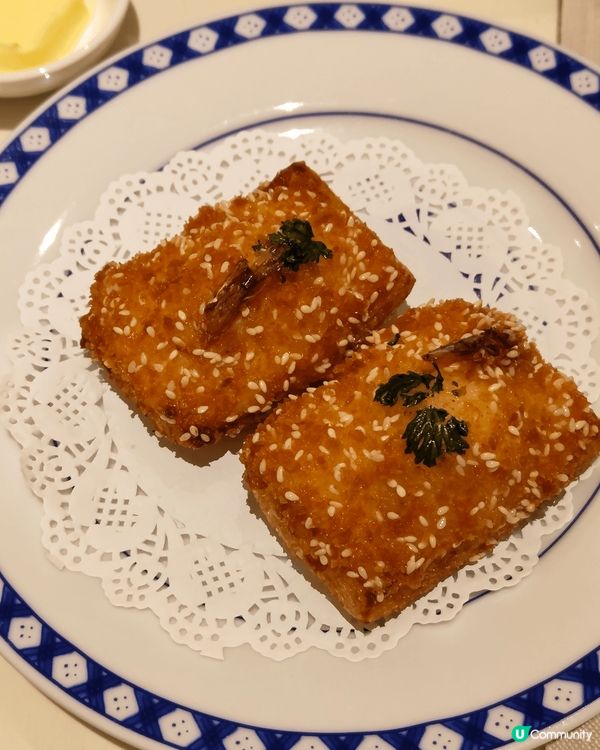 最近我去咗瑰麗冰室 (Holt's Café) 用餐，真係一...