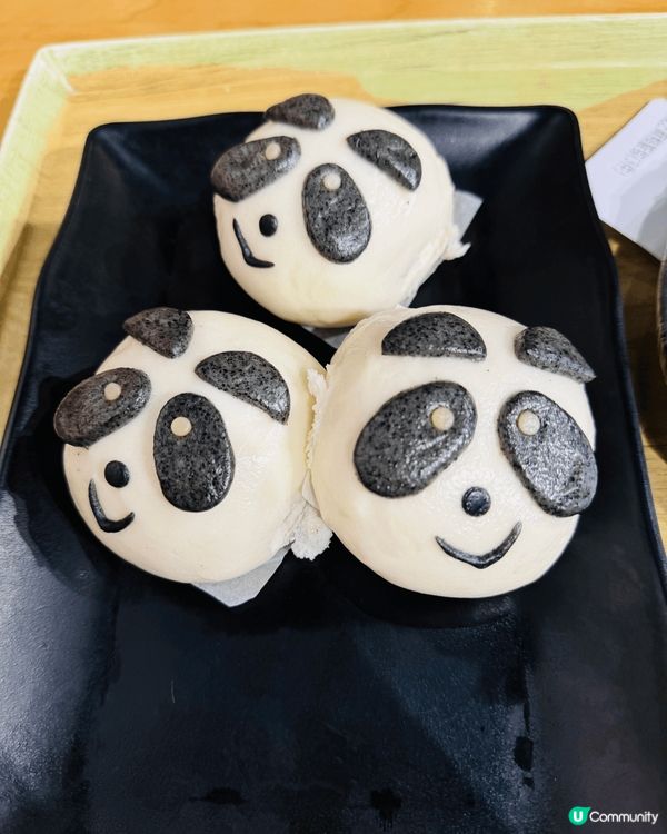 終於到我去海洋公園睇家姐細佬啦！一早去到拎咗12:00嘅籌睇...