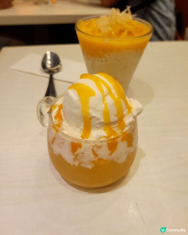 我地叫咗果涷系列嘅黃金屋，真係夏日之選☀️，柚子果凍配上芒果...