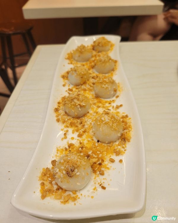 我地叫咗果涷系列嘅黃金屋，真係夏日之選☀️，柚子果凍配上芒果...