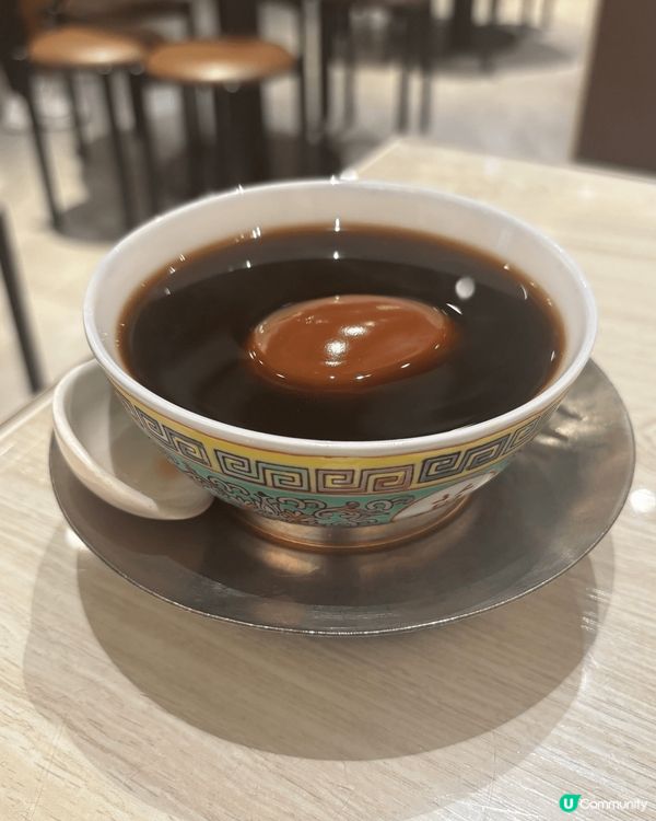 得知以前位於西環的老店源記甜品於天后重開，便來品嚐這久違的味...