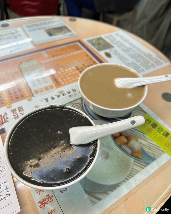 講到港式甜品真心要撞介呢間荃灣大良鴻輝記。概有多款中式糖水，...