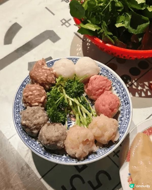 一入到「叁不館」就好似時光倒流翻去60年代嘅香港🇭🇰播住懷舊...