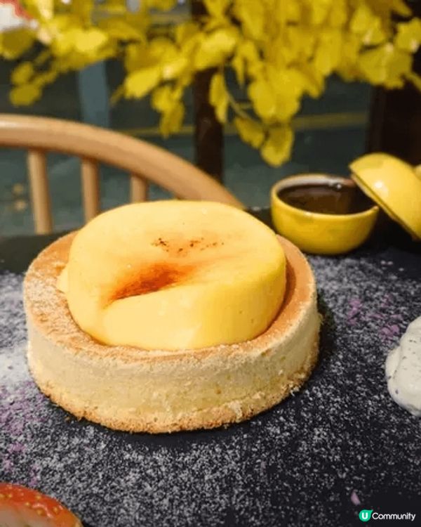 Pancake 專門  是位於銅鑼灣的日式班戟專門店，除左班...