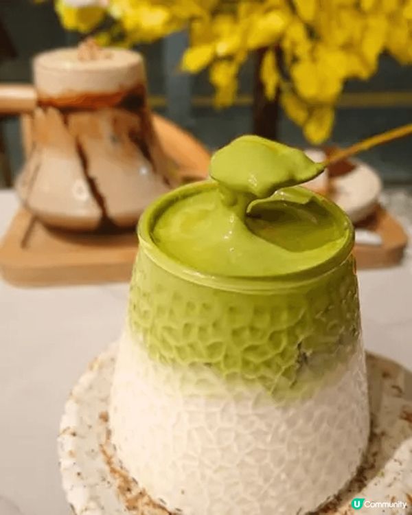 Pancake 專門  是位於銅鑼灣的日式班戟專門店，除左班...