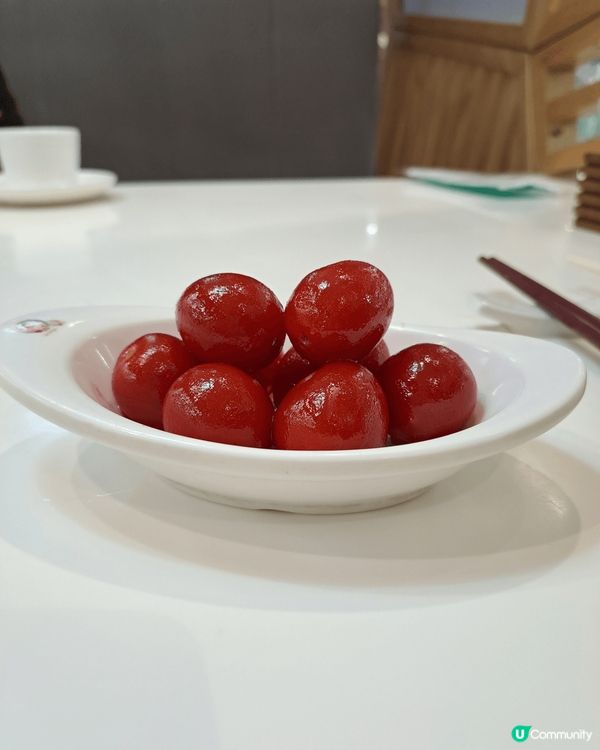 佛誕除了有一天假期，還可誠心禮佛吃一天素。打頭陣開胃前菜車厘...