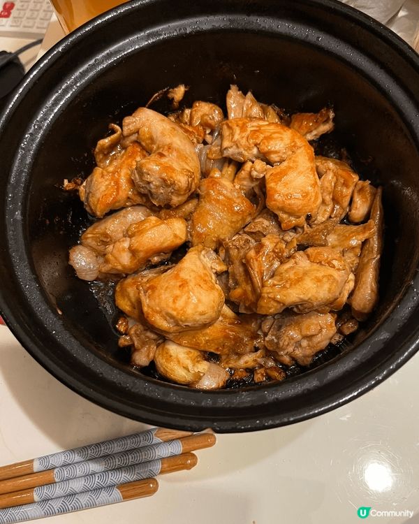 花膠冬菇， 啫啫鷄煲， 牛腩條這些煲仔美食， 是家人的新嘗試...