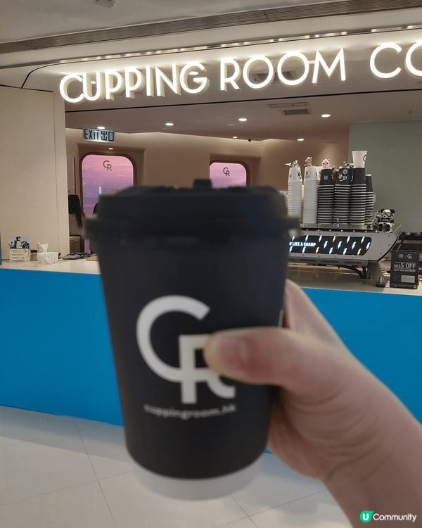 我真心要讚爆Cupping Room嘅綠茶鮮奶！😍 佢味道香...