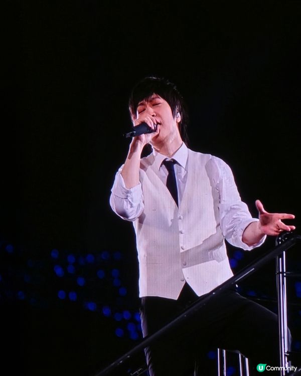 睇完五月天尾場，不停 encore ! 嗌到喉沙！😆 hi