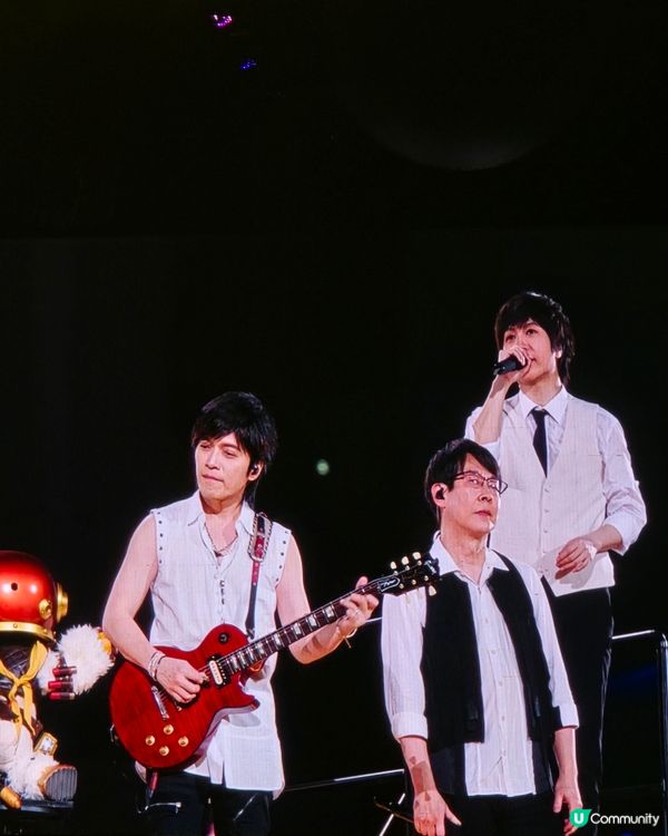 睇完五月天尾場，不停 encore ! 嗌到喉沙！😆 hi