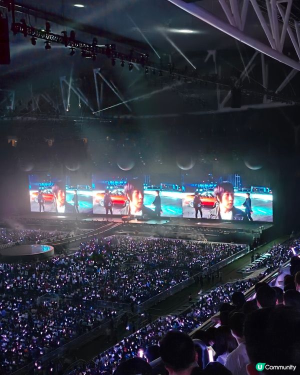 睇完五月天尾場，不停 encore ! 嗌到喉沙！😆 hi