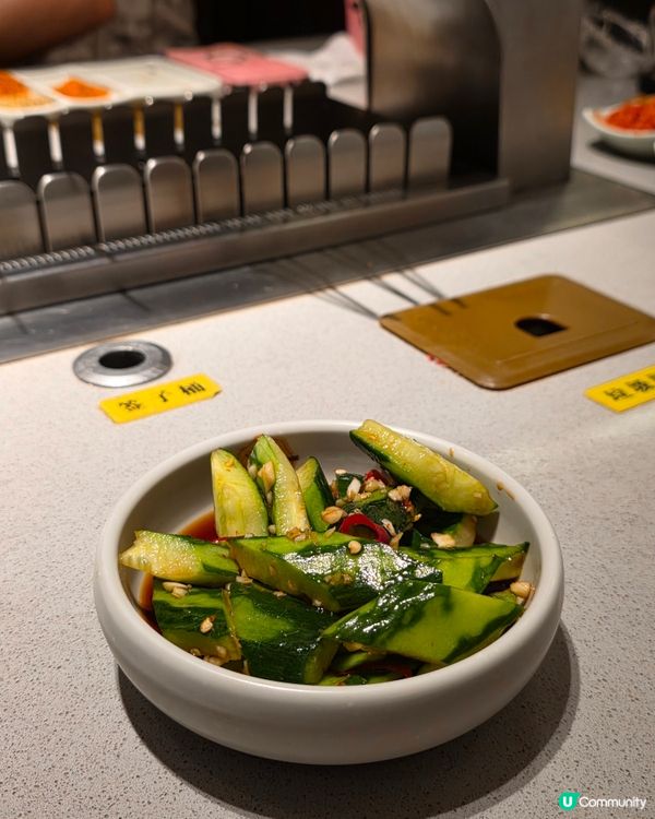 自轉碳火燒烤，串串美味