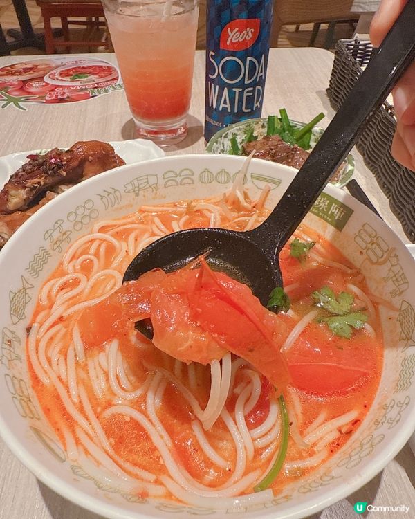 米線陣新湯底試食😋 麻椒一蕃麻辣番茄湯正呀！
