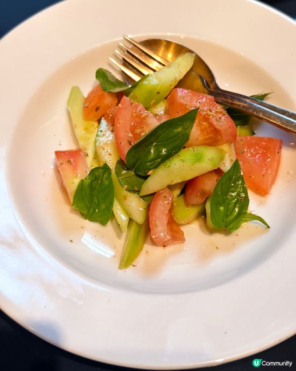 罕見charcoal pizza，口感豐富