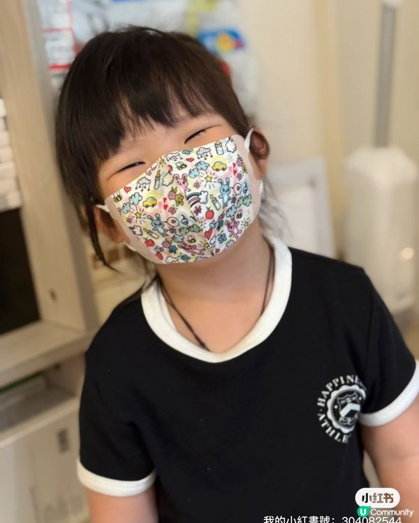 小朋友病到七彩 😭  搵到啱戴嘅口罩先安心 😷