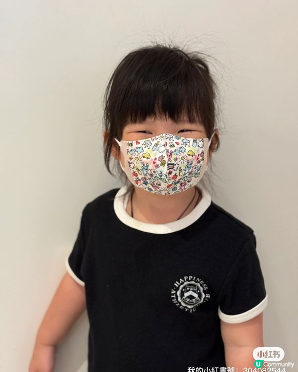 小朋友病到七彩 😭  搵到啱戴嘅口罩先安心 😷
