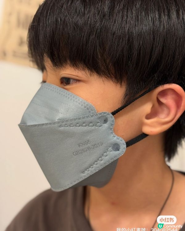 小朋友病到七彩 😭  搵到啱戴嘅口罩先安心 😷