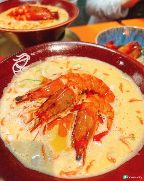 尖沙咀必排🍜🤩未開門已大排長龍鮮蝦拉麵！巨大鮑魚必點！