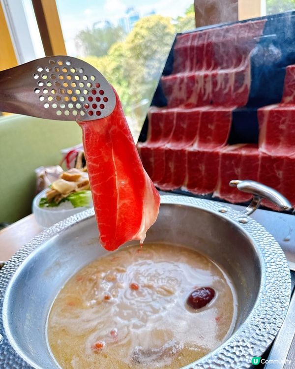 慶祝生日必到肉多多火鍋！