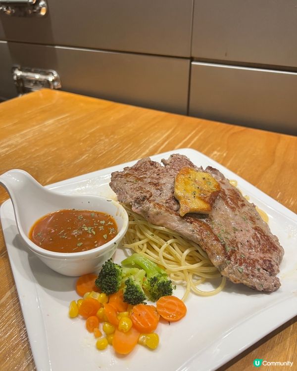 觀塘呢間工廠區既平價冰室又幾抵喎,只要叫一個主食就可以+$5...