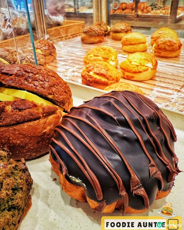 👽 食神大媽《銅鑼灣｜好多人去幫襯嘅麵包店》