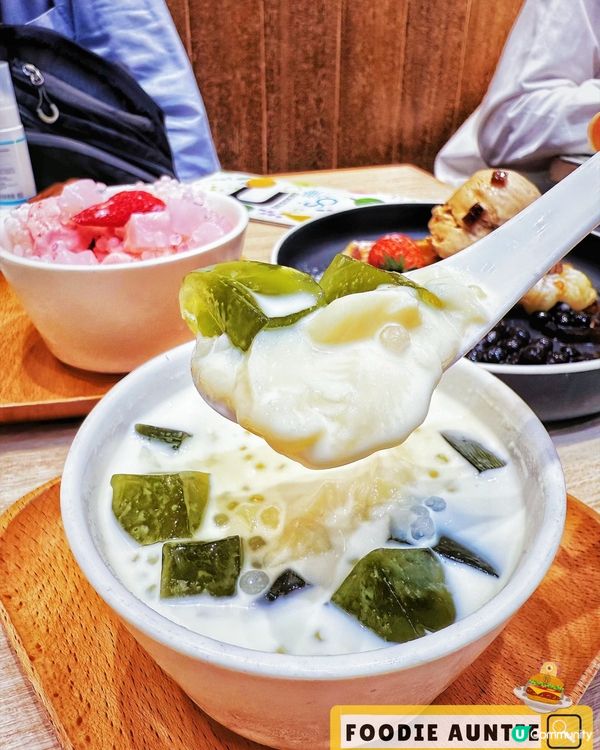 👽 食神大媽《灣仔｜長長人龍好味甜品店》