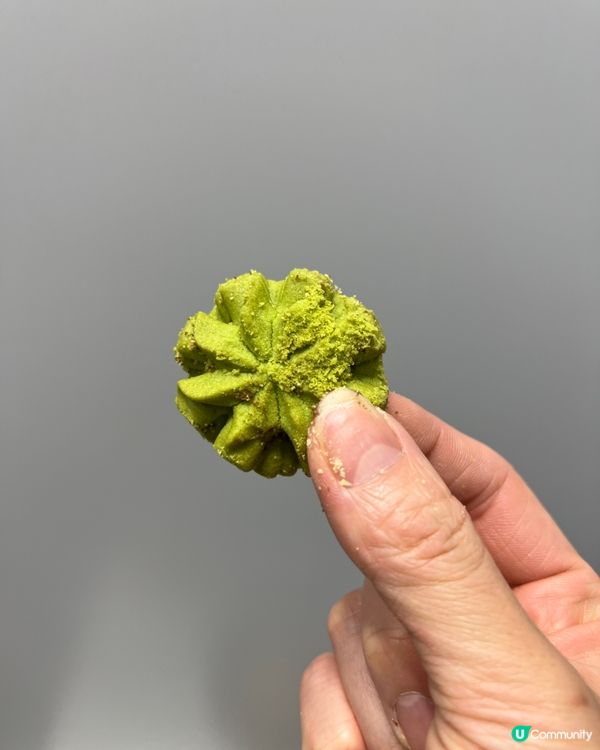 經過都會買嘅香脆香港手信曲奇餅