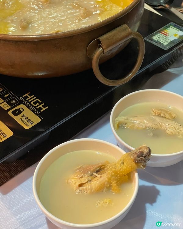 滋寶花膠雞鍋底 滿足 . 尖沙咀 港式火鍋