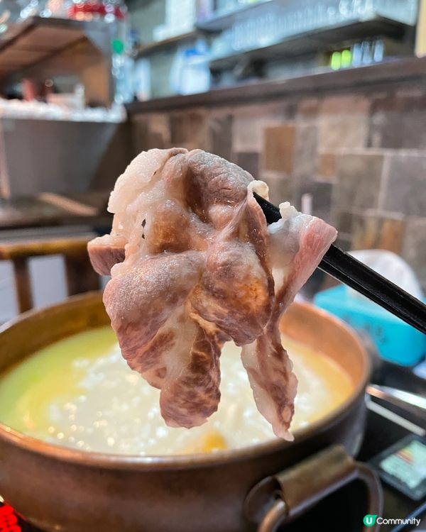 滋寶花膠雞鍋底 滿足 . 尖沙咀 港式火鍋