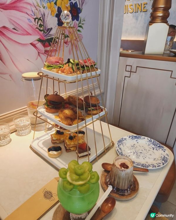 🎠 筲箕灣少女心爆發！旋轉木馬餐廳打卡必去！