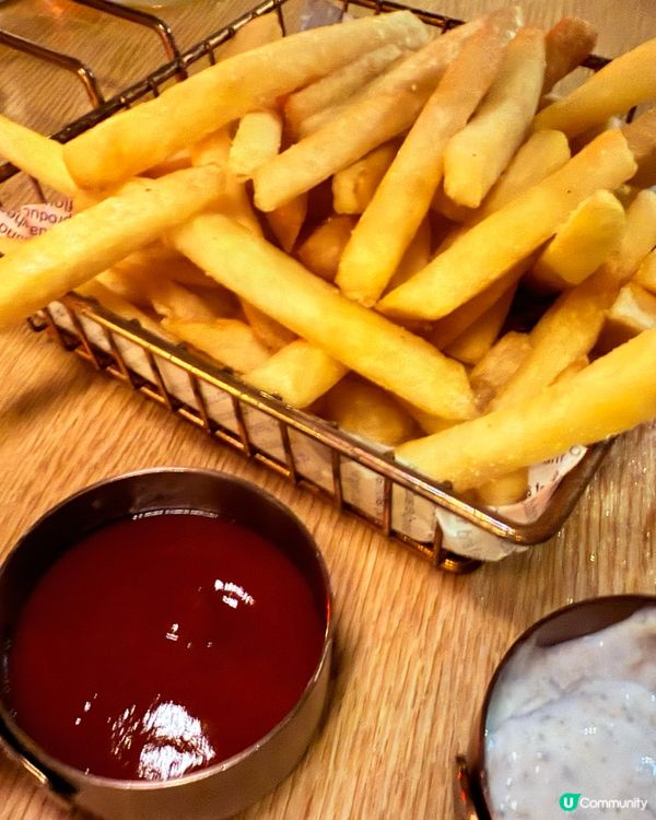 ℂ𝕖𝕟𝕥𝕣𝕒𝕝 • 𝕄𝕠𝕛𝕠 𝔹𝕚𝕤𝕥𝕣𝕠 🥩🕯️