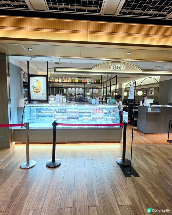 京都英倫早餐 ☕️🍳  
日本立頓紅茶屋，傳統英式早餐