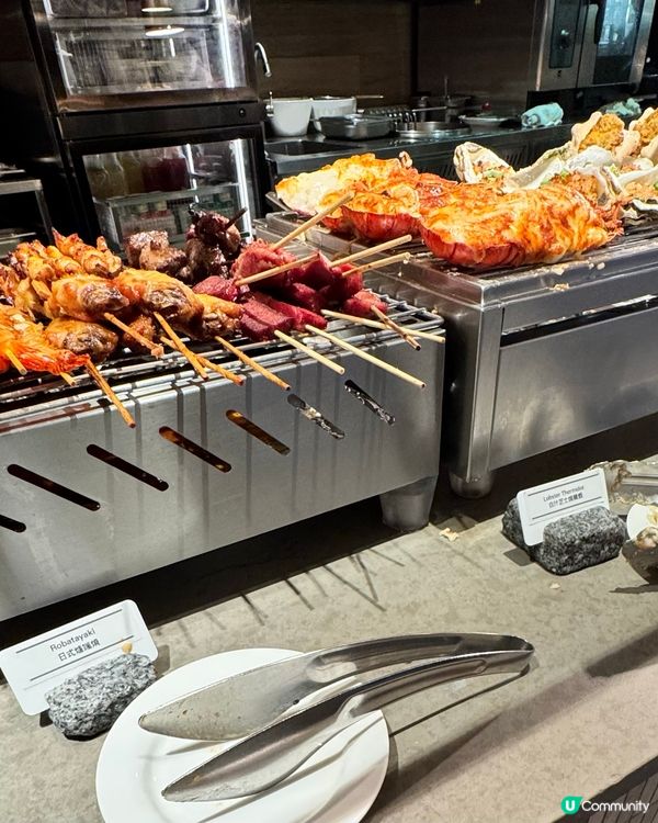 食物豐富、高性價比的自助晚餐