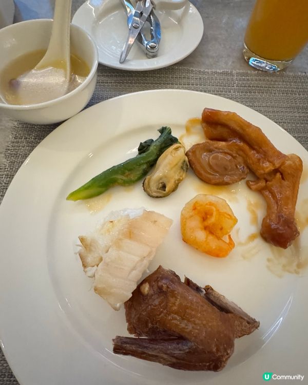 食物豐富、高性價比的自助晚餐