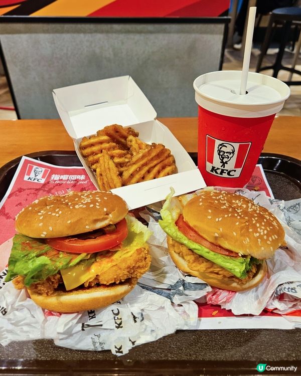 成日去KFC買蒲撻，見到佢推出左新口味嘅包呀！仲要係魔鬼辣！...